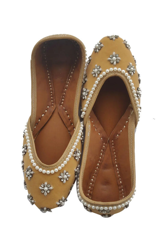 Beige Pearl Mojri