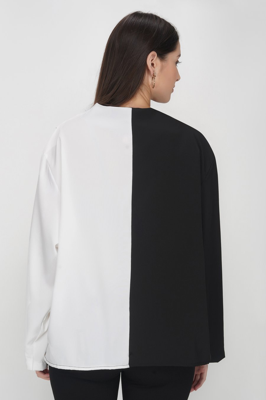 Black and white crossover top