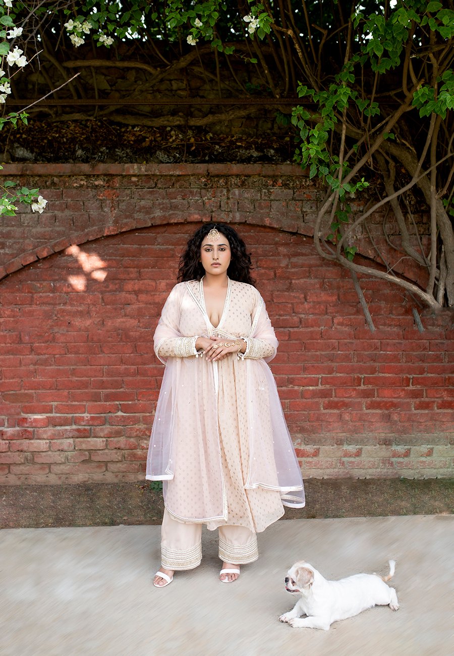 Kovet Budding Peach V-Neck Suit