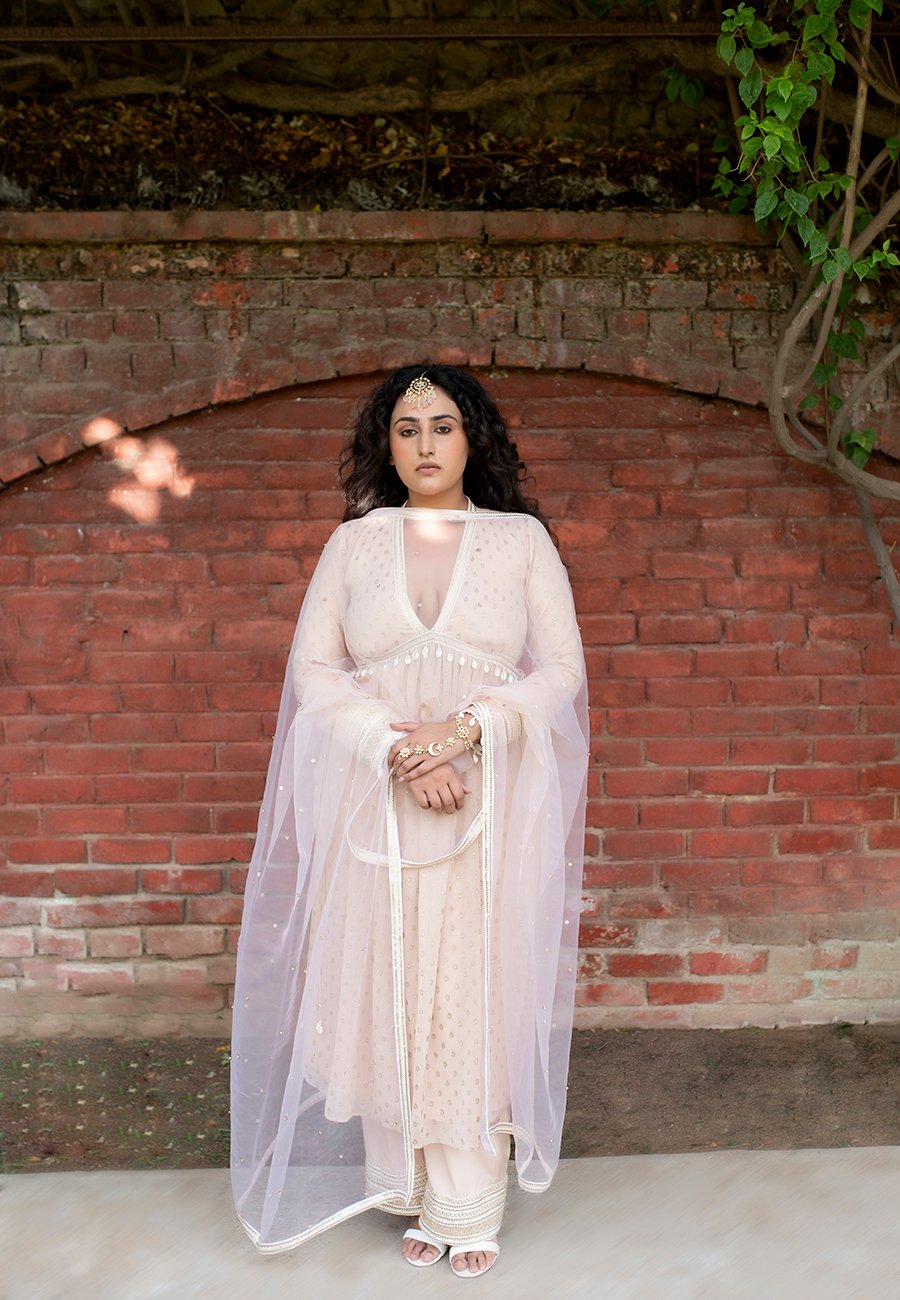 Kovet Budding Peach V-Neck Suit