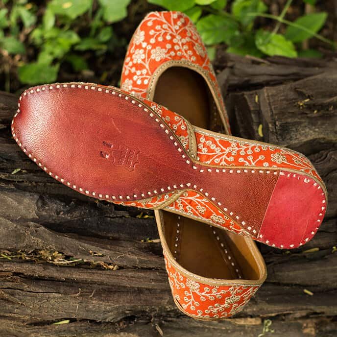 PADUKII 04 Thread Embroidery on Upper