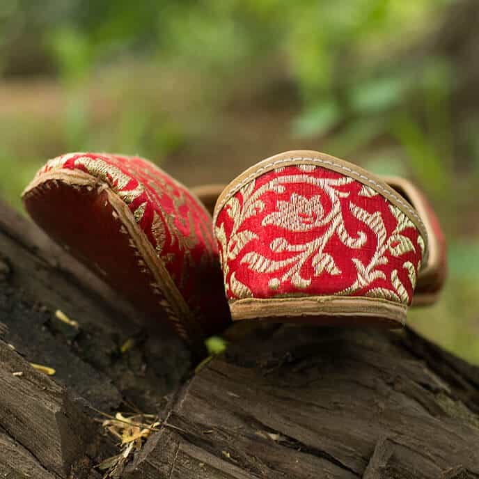 PADUKII 07 Hand Crafted Pure Leather Mojri