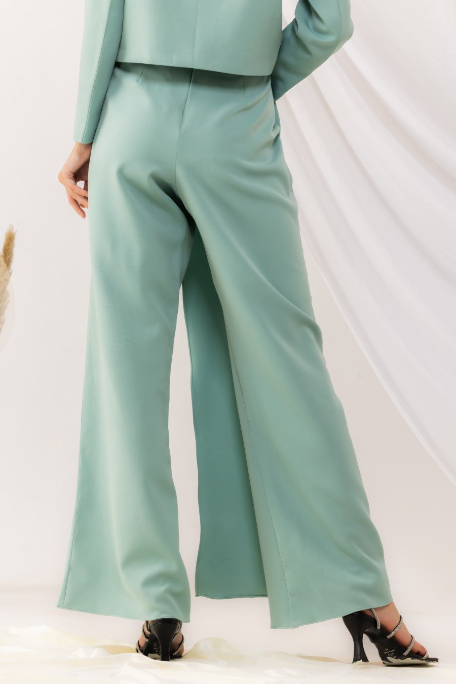 Sea Green Short Overlap Blazer With Overlap Pant