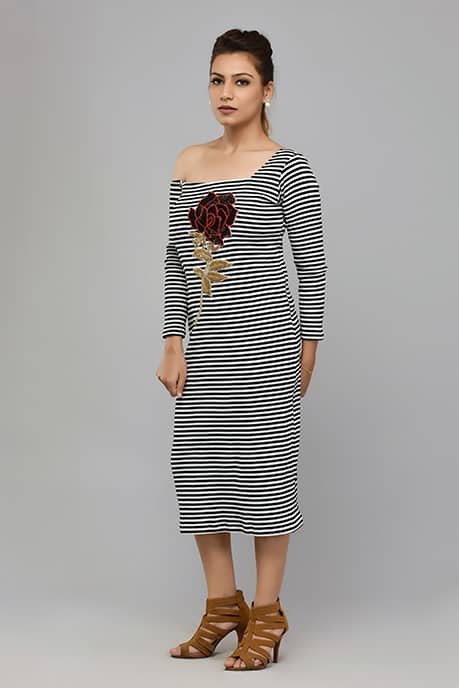 SAI 38 L-Shaped Neckline Dress(White & Black)