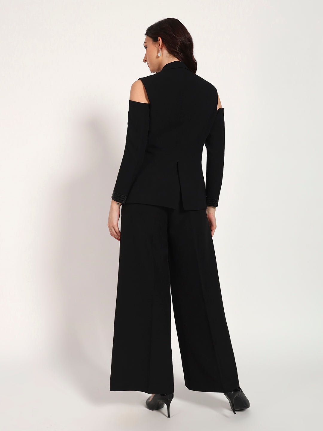 Noir Edge Cold-Shoulder Banana Crepe Blazer Set(Set of 2)