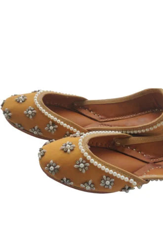 Beige Pearl Mojri